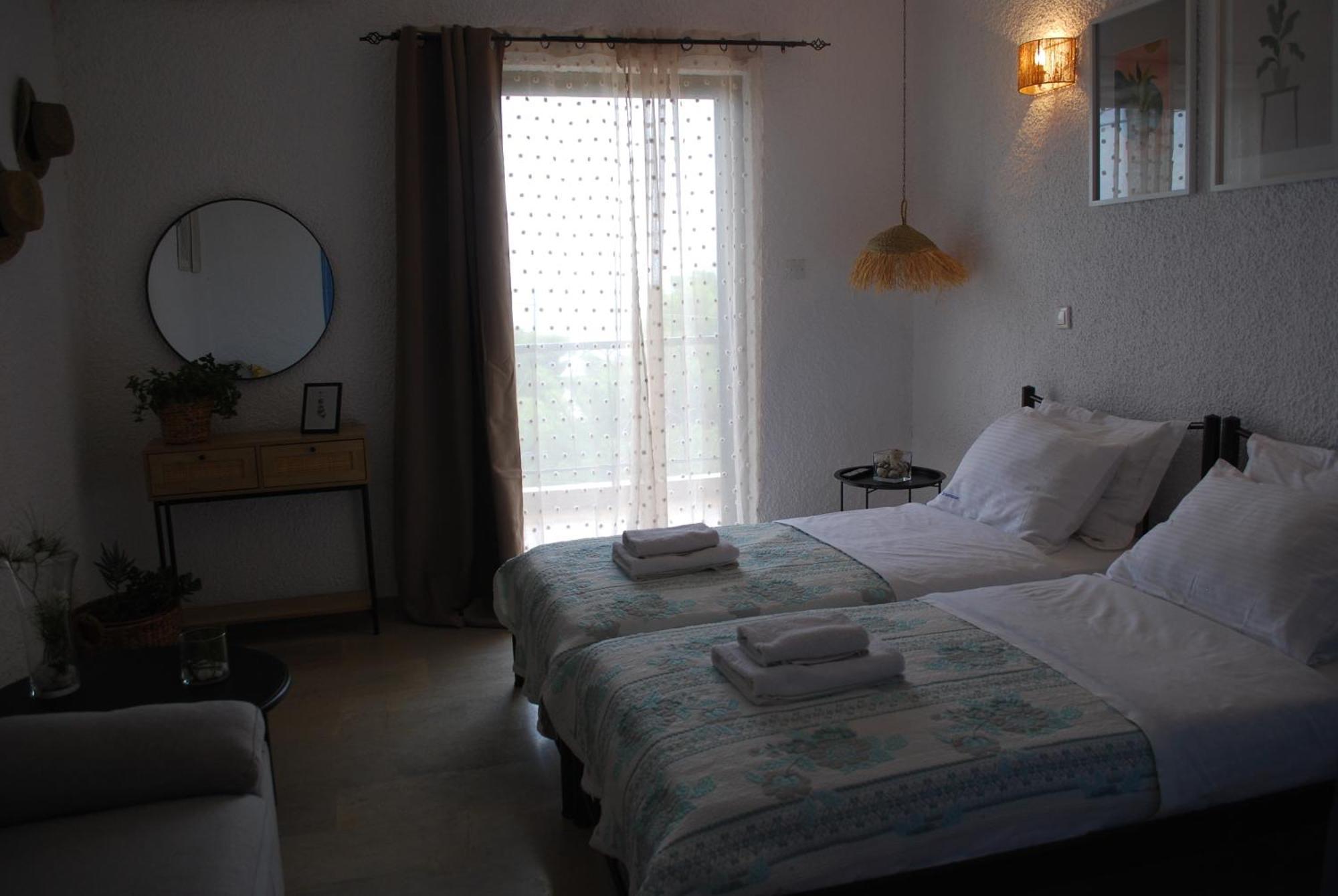 Sunset Rooms Agia Marina  Luaran gambar
