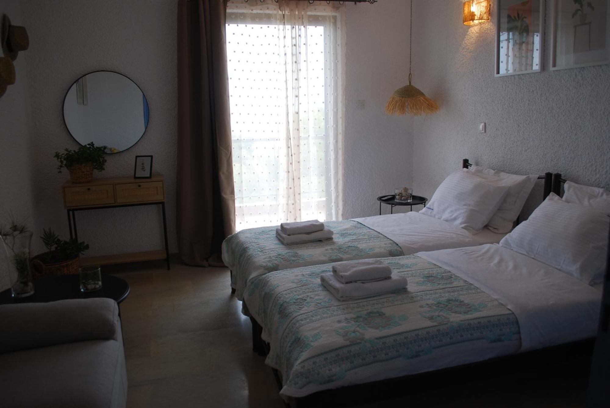Sunset Rooms Agia Marina  Luaran gambar