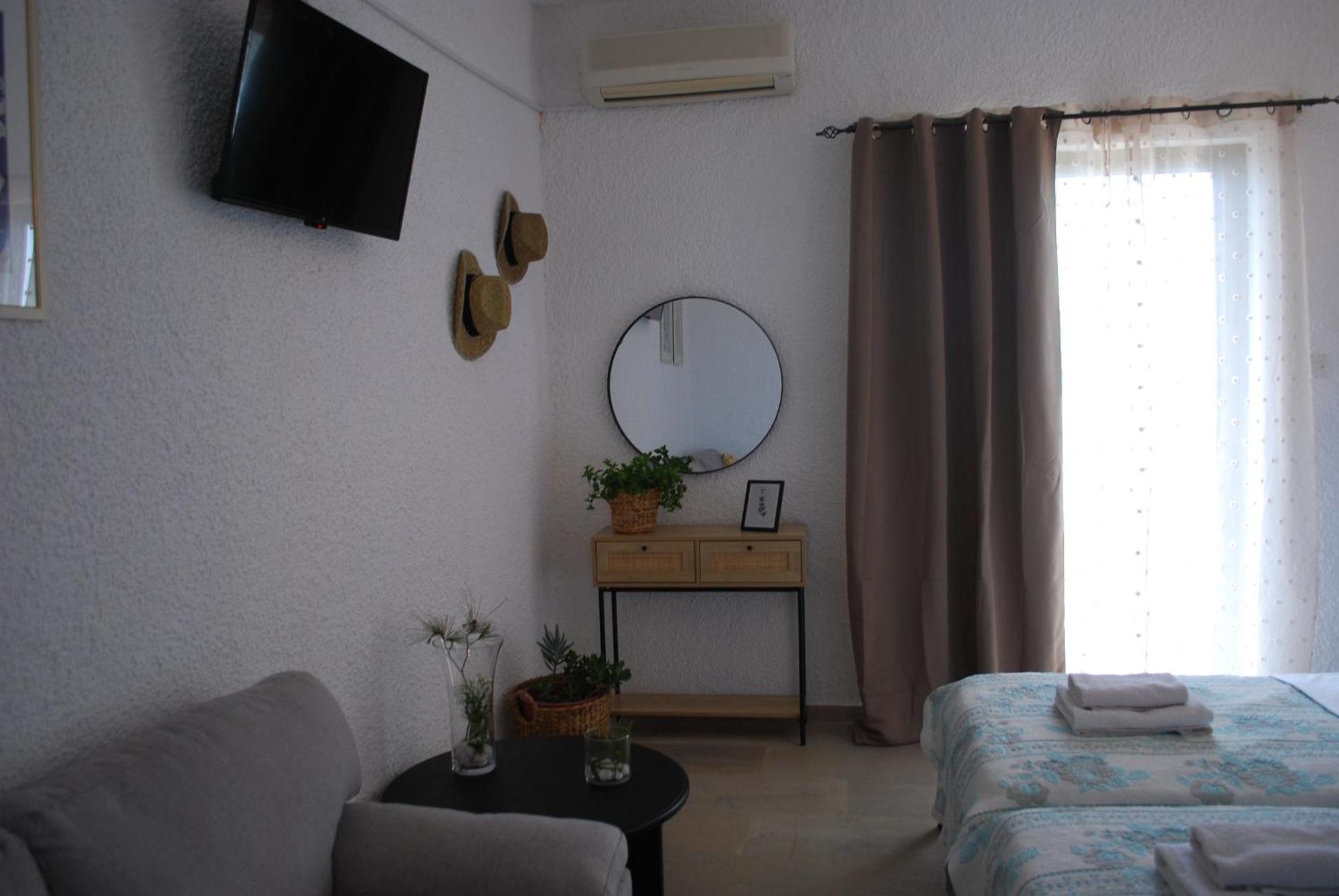 Sunset Rooms Agia Marina  Luaran gambar