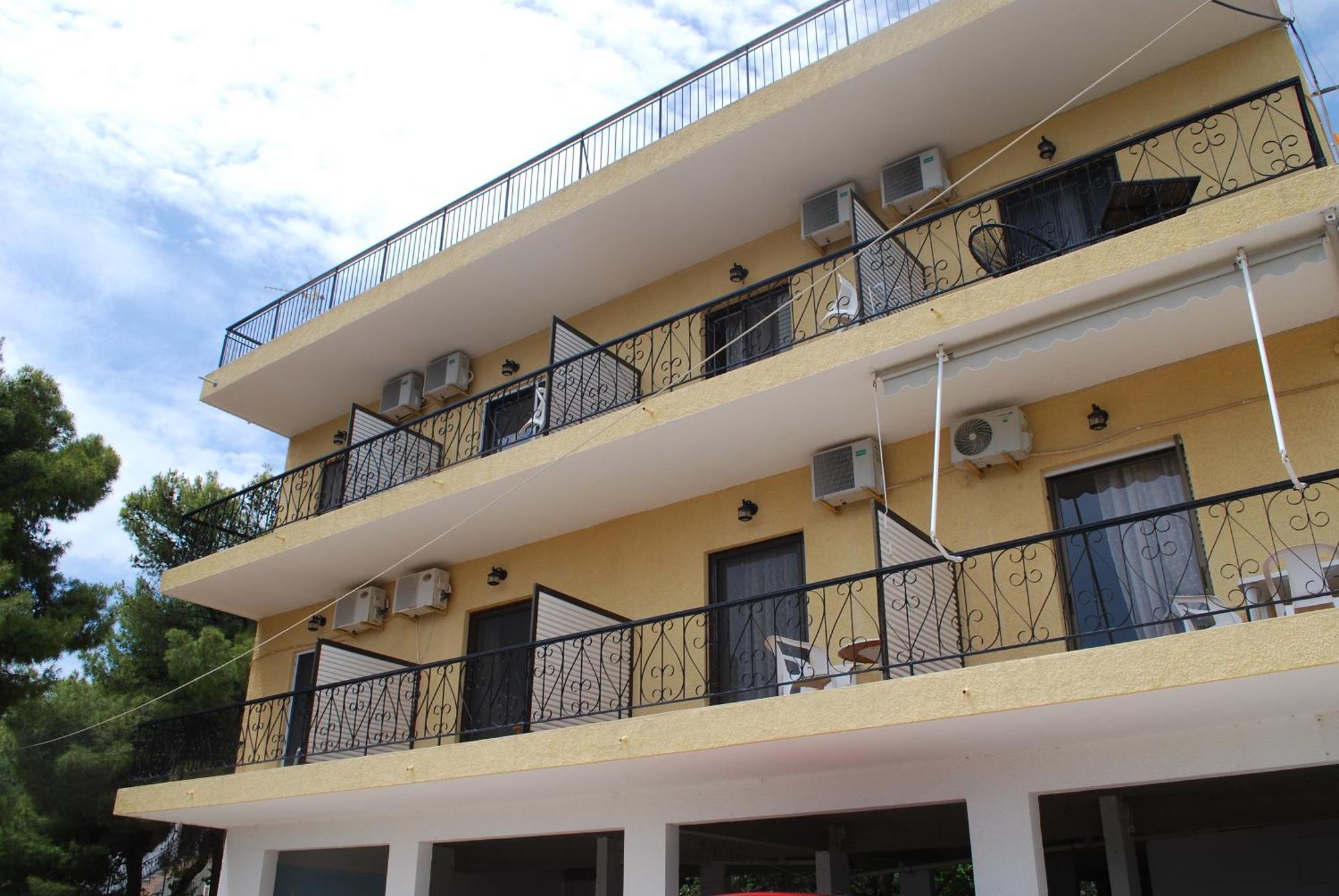 Sunset Rooms Agia Marina  Luaran gambar
