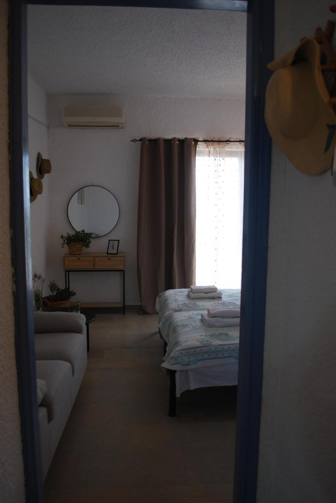 Sunset Rooms Agia Marina  Luaran gambar