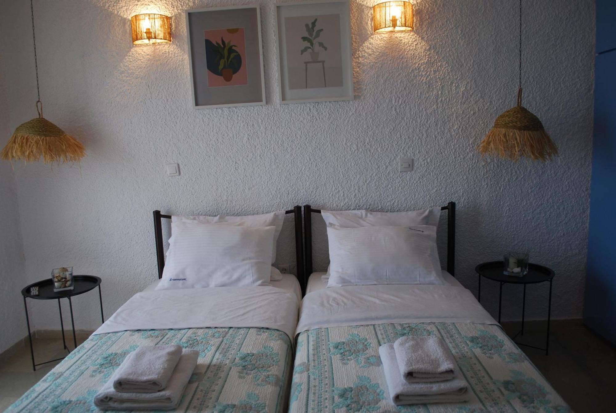 Sunset Rooms Agia Marina  Luaran gambar
