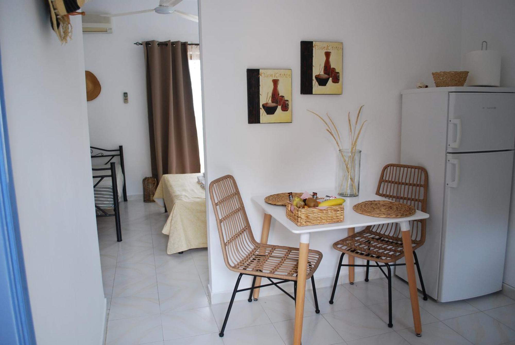 Sunset Rooms Agia Marina  Luaran gambar
