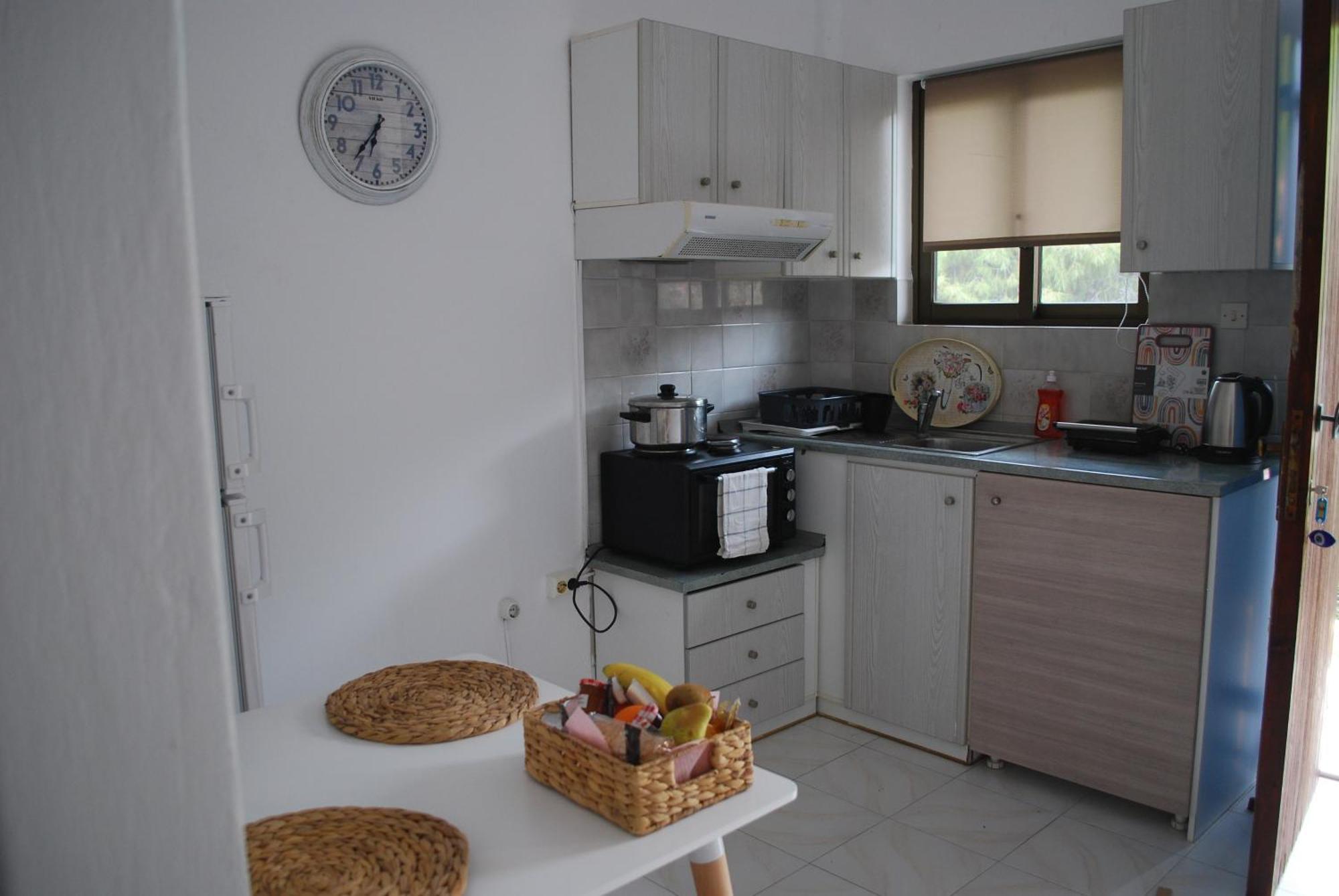 Sunset Rooms Agia Marina  Luaran gambar