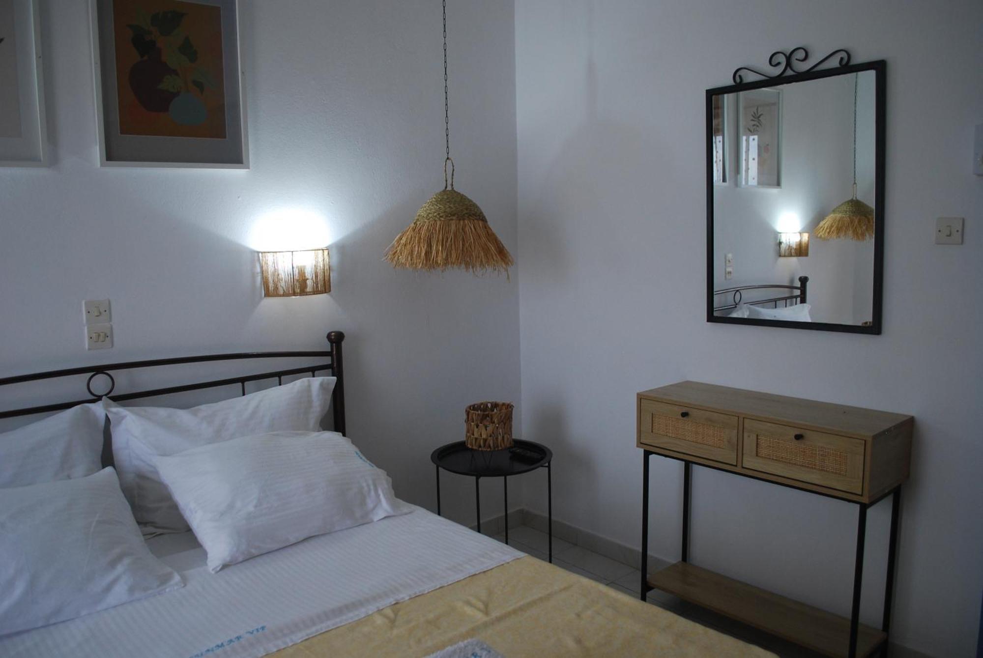 Sunset Rooms Agia Marina  Luaran gambar