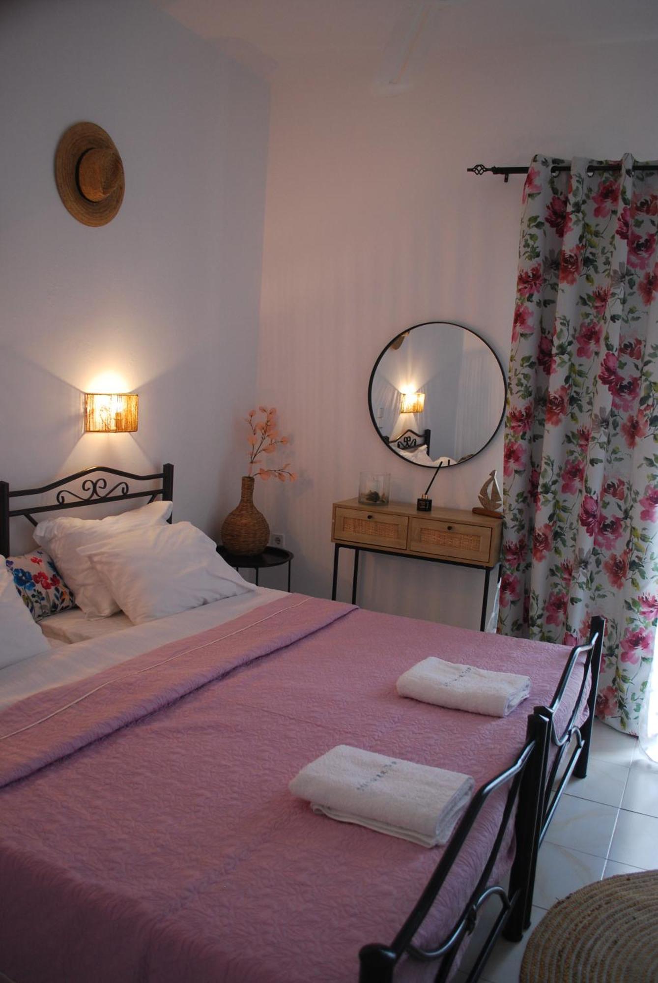 Sunset Rooms Agia Marina  Luaran gambar